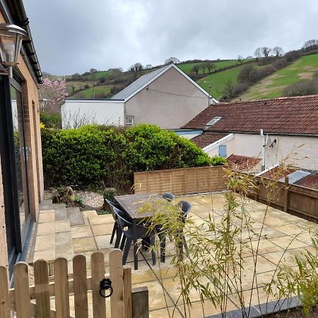 High Tide - 2 Bed Sunny Holiday Home Near Beach With Garden And Parking Combe Martin Buitenkant foto